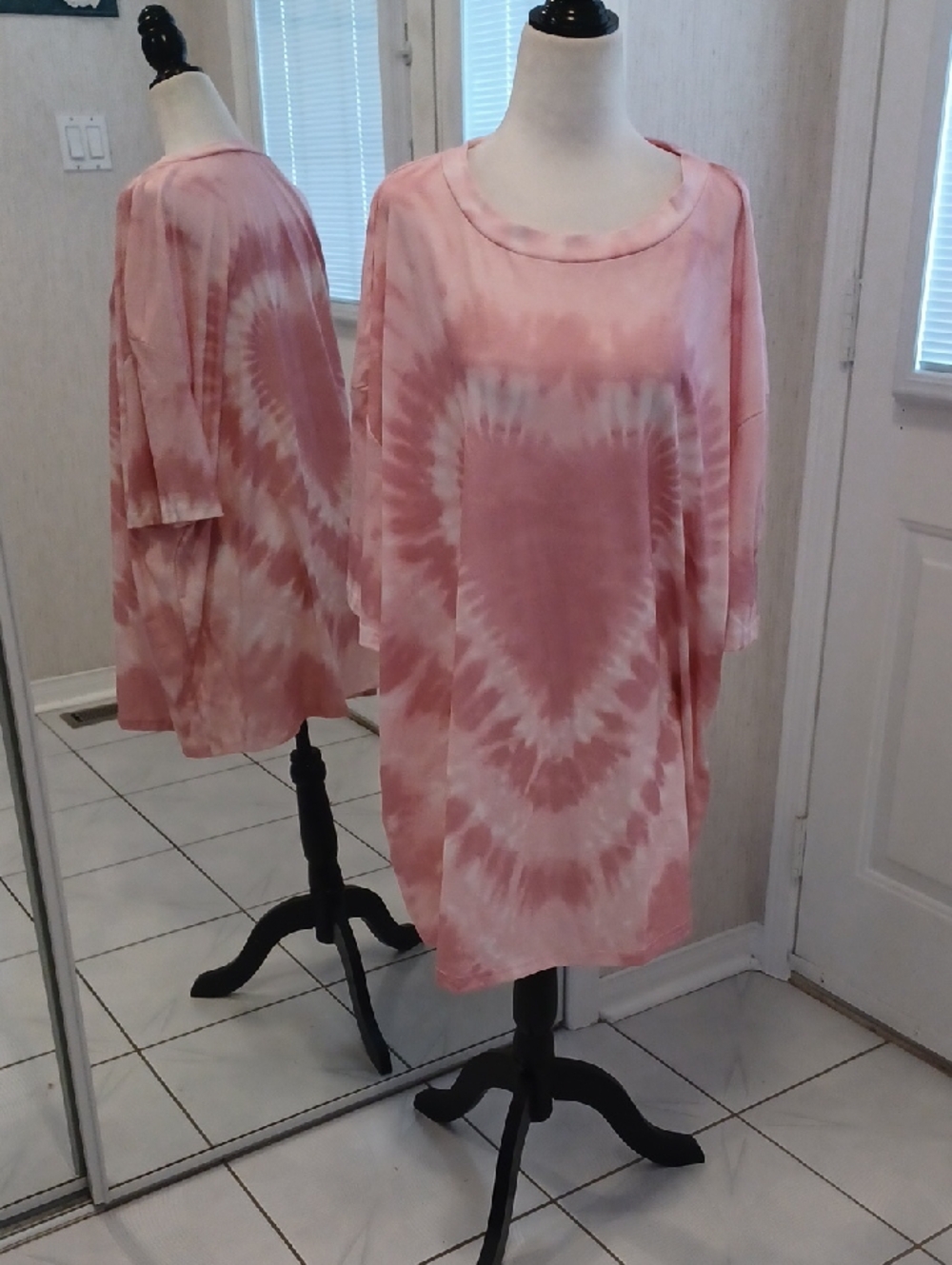 4/$80 New Pink Tie-Dye Oversized Tee - Size 4XL (US20/22)